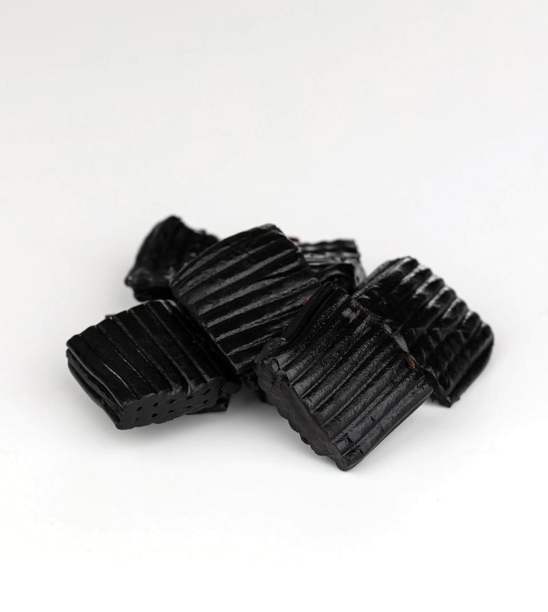 Gustafs Tire Tracks Licorice, single 7.7 oz (218 g) pack, made in Finland